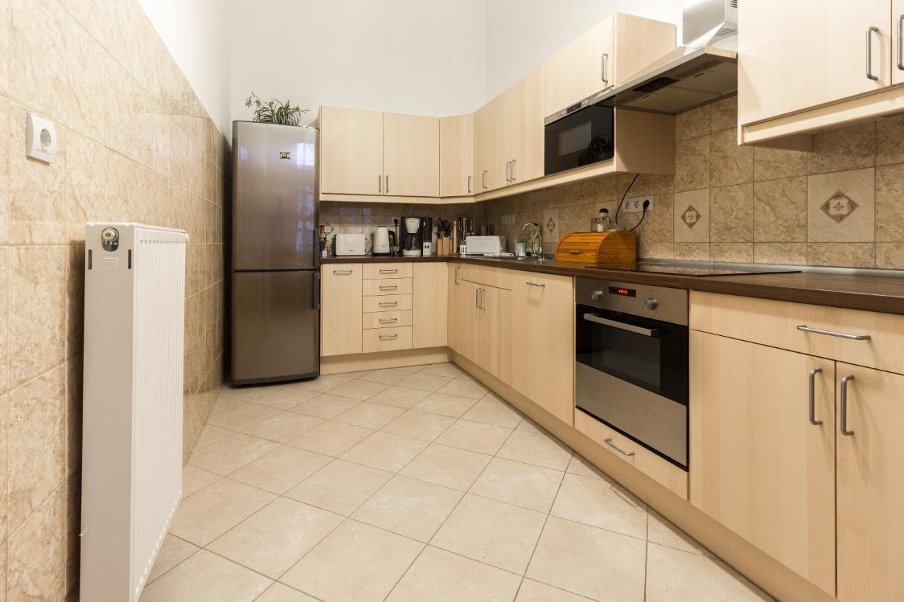 Beautiful Spacious Three-Room Suite Close To Buda Castle Budapest Bagian luar foto