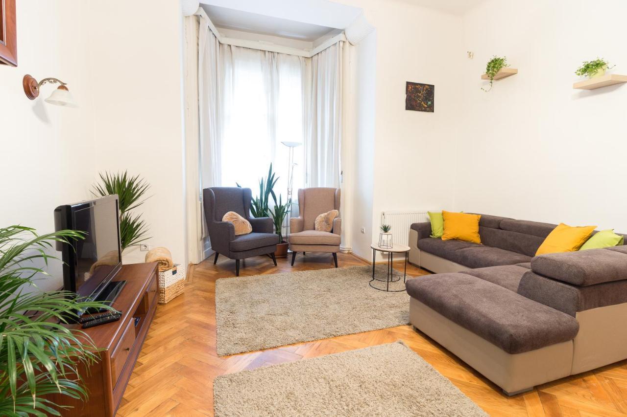Beautiful Spacious Three-Room Suite Close To Buda Castle Budapest Bagian luar foto