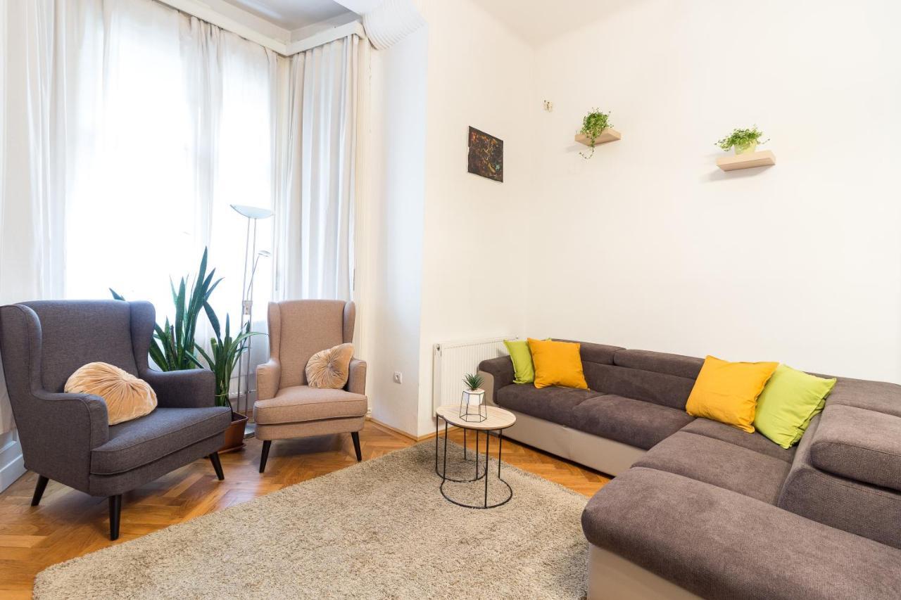 Beautiful Spacious Three-Room Suite Close To Buda Castle Budapest Bagian luar foto
