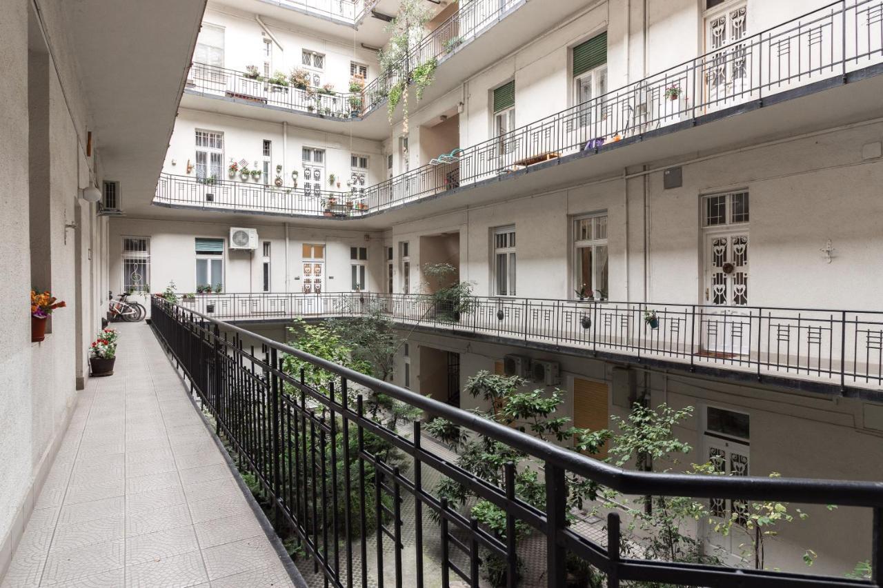 Beautiful Spacious Three-Room Suite Close To Buda Castle Budapest Bagian luar foto