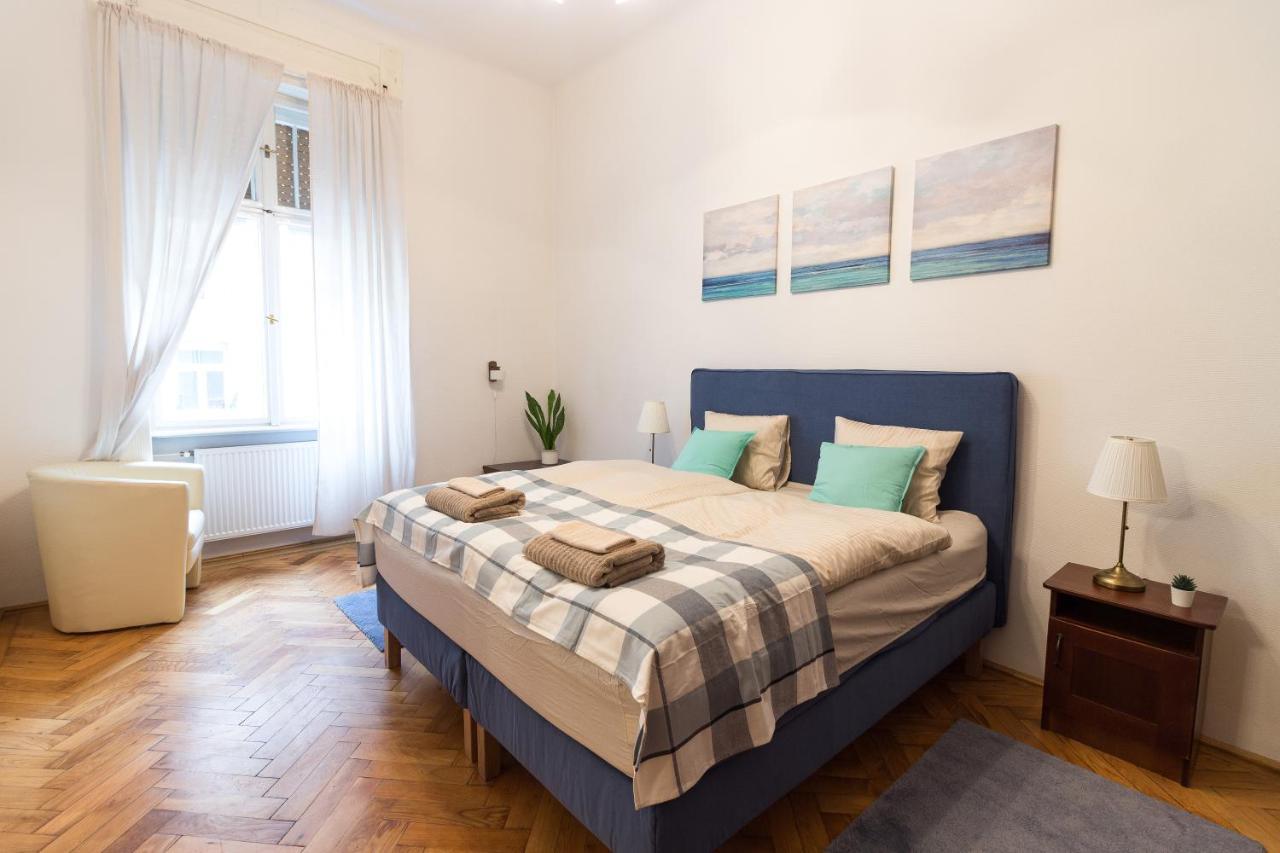 Beautiful Spacious Three-Room Suite Close To Buda Castle Budapest Bagian luar foto