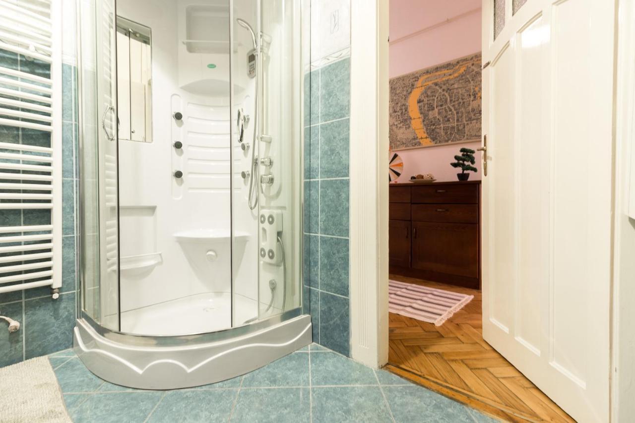 Beautiful Spacious Three-Room Suite Close To Buda Castle Budapest Bagian luar foto