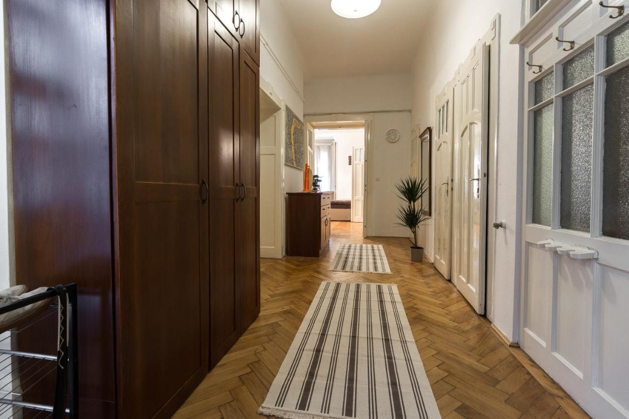 Beautiful Spacious Three-Room Suite Close To Buda Castle Budapest Bagian luar foto